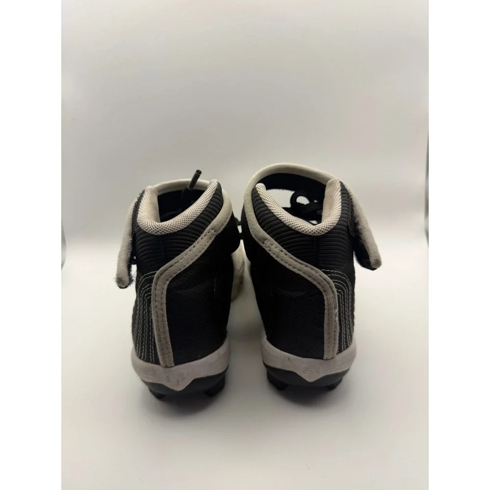 Under Armour Harper 4 Mid RM Youth 13K White Black Baseball Cleats 3022062-001